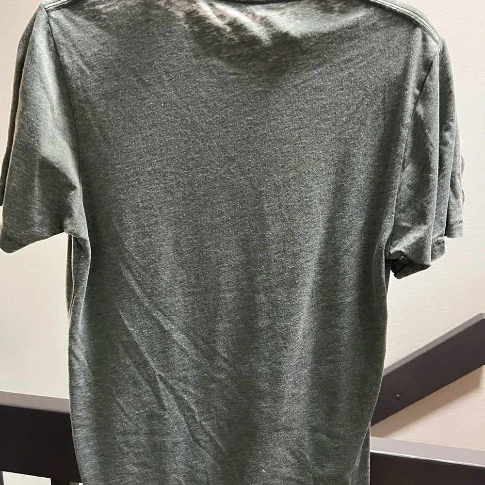 Just Chillin'  Breckenridge Dog Graphic T-Shirt - Green #165
